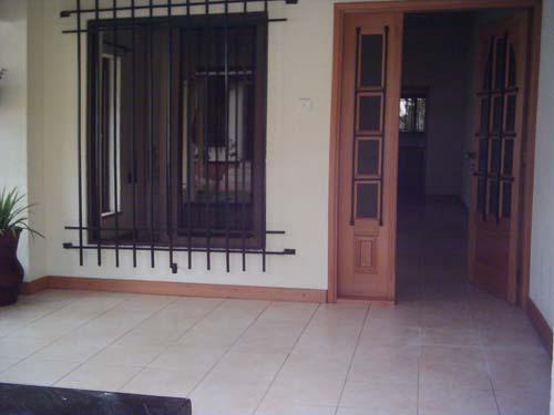 Bungalow for rent in Kololo Kampala