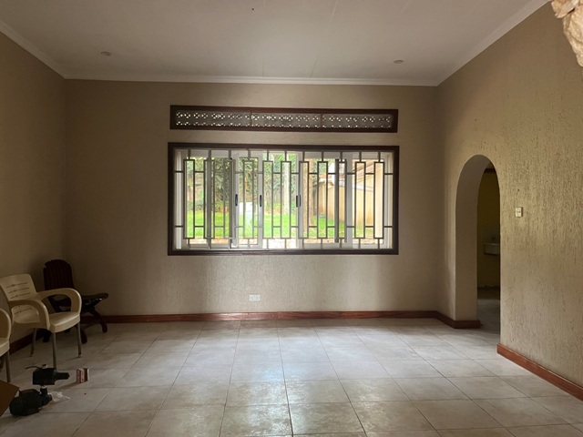 Bungalow for sale in Bugoloobi Kampala