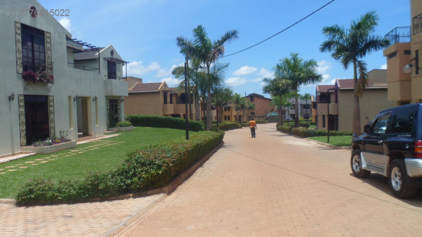 Villa for rent in Munyonyo Kampala