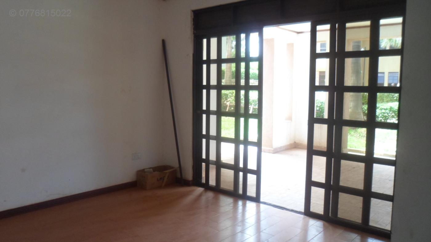 Villa for rent in Munyonyo Kampala