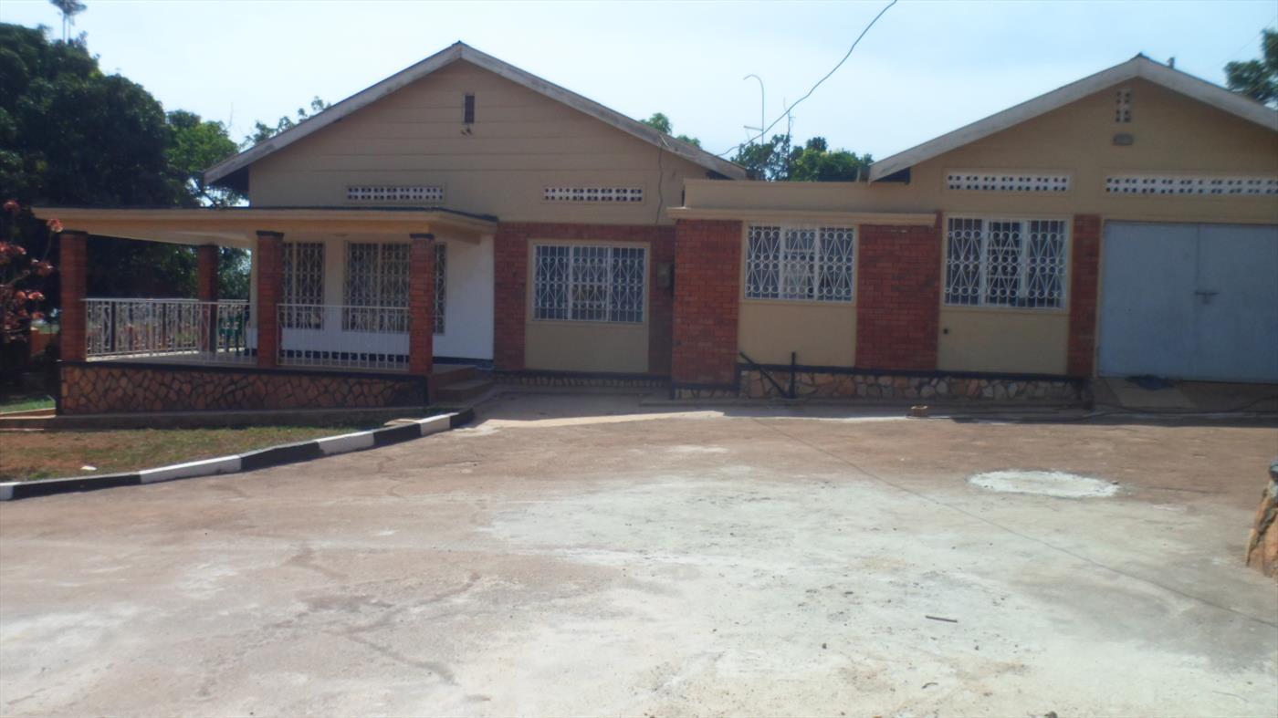 Bungalow for rent in Buziga Kampala