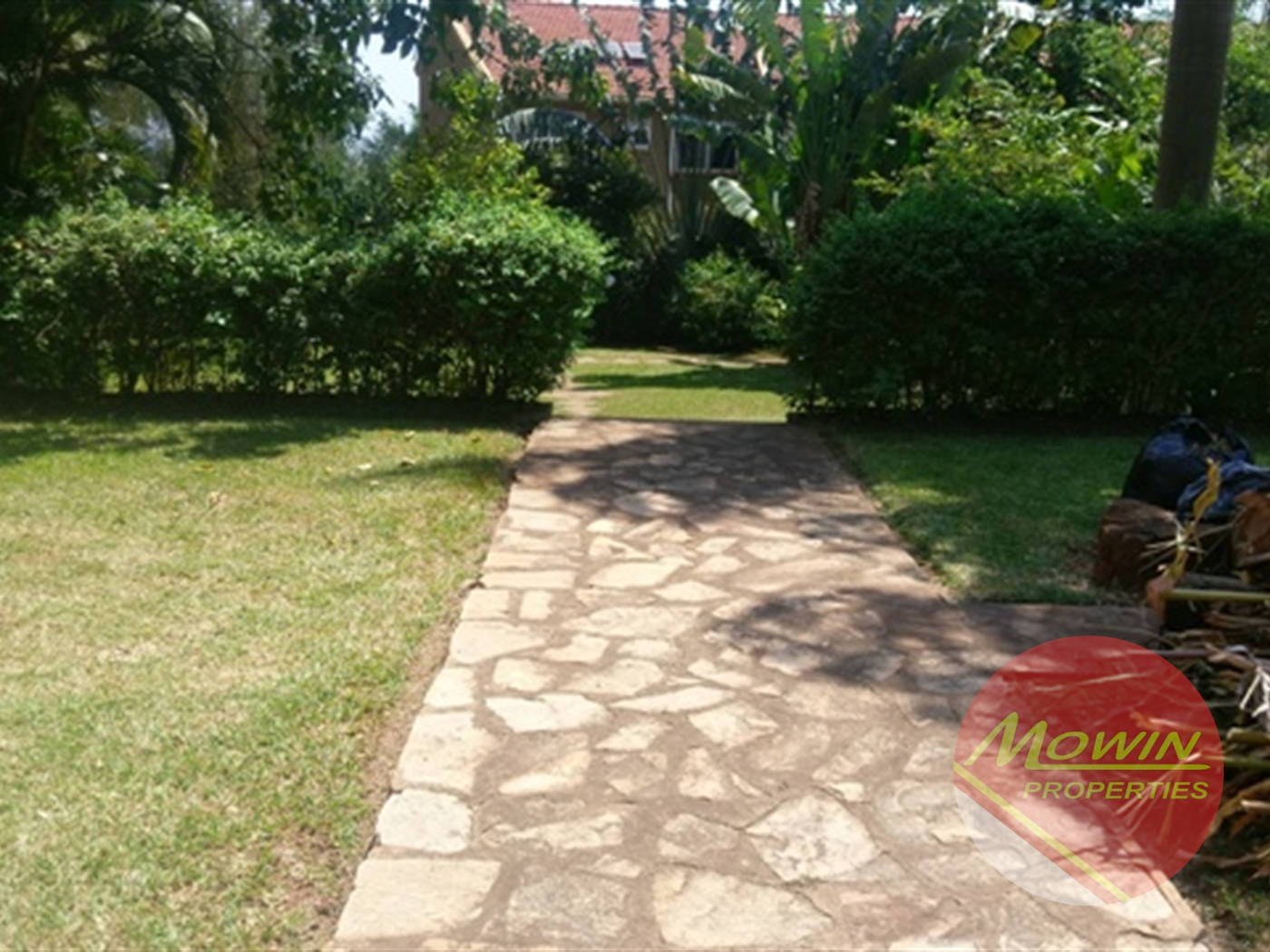 Bungalow for rent in Mbuya Kampala