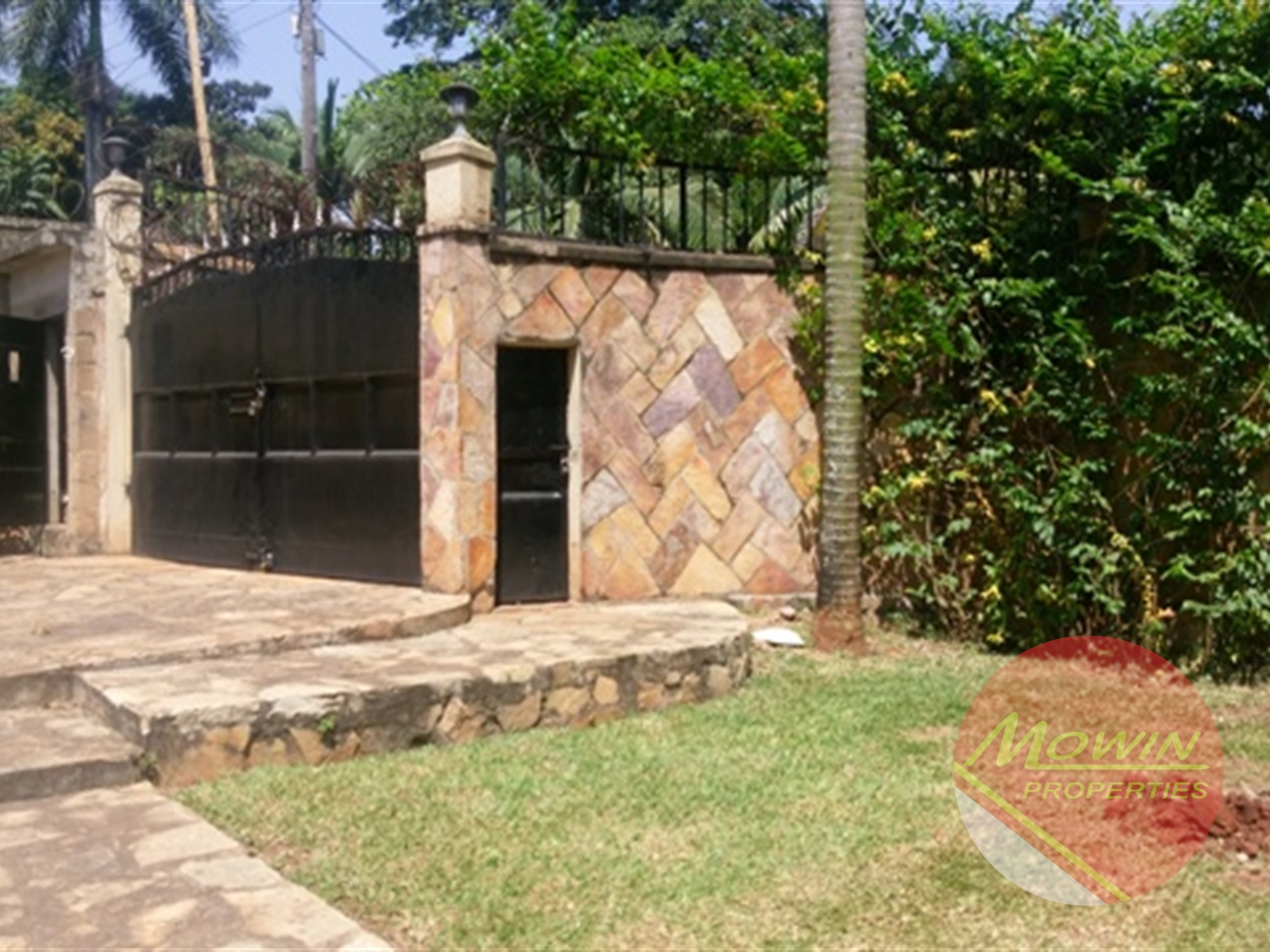 Bungalow for rent in Mbuya Kampala