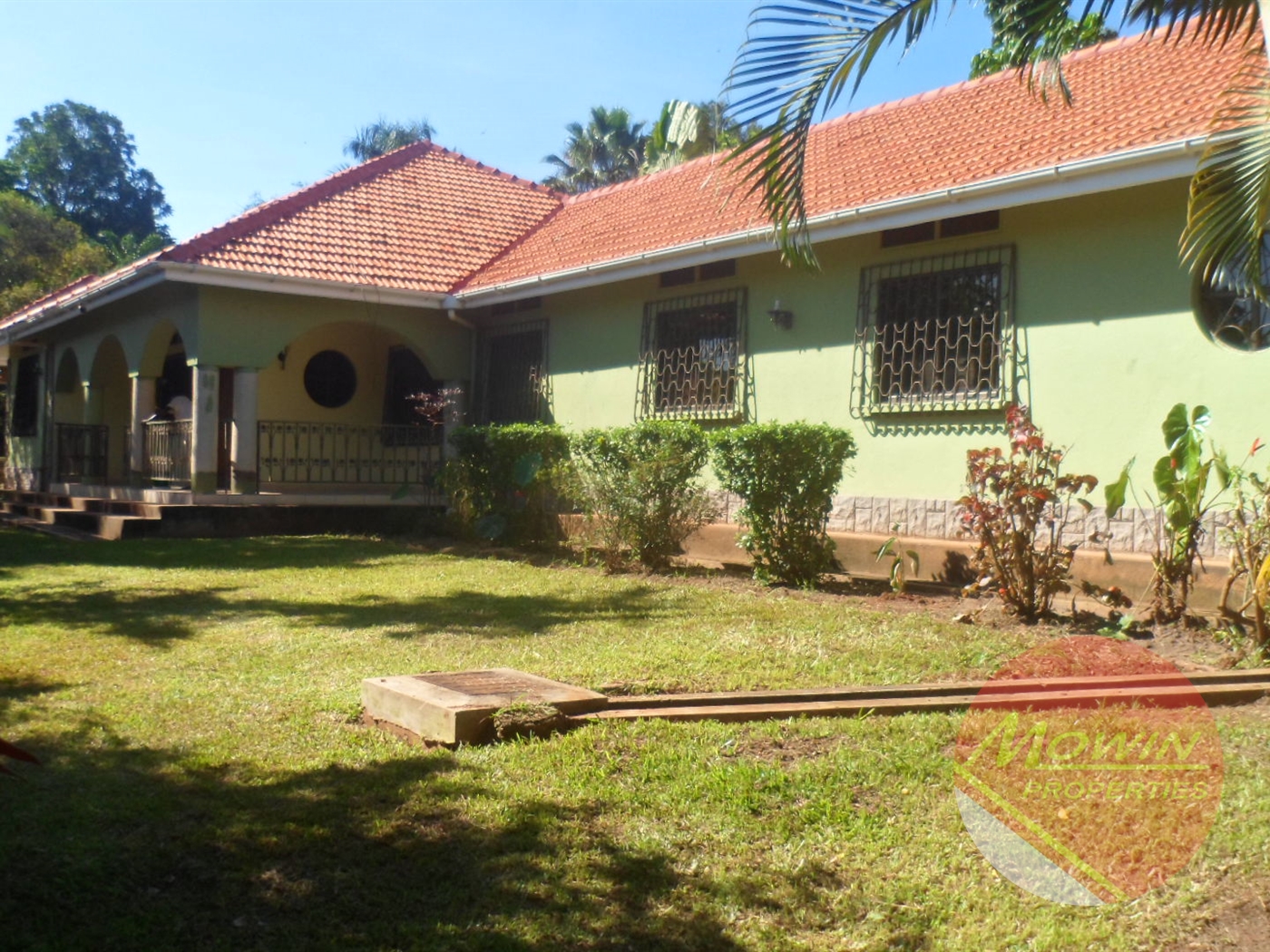 Bungalow for rent in Kololo Kampala