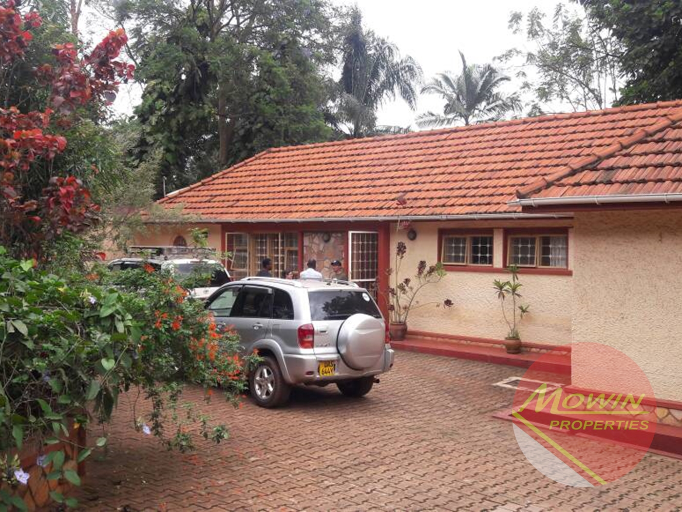 Bungalow for rent in Kololo Kampala