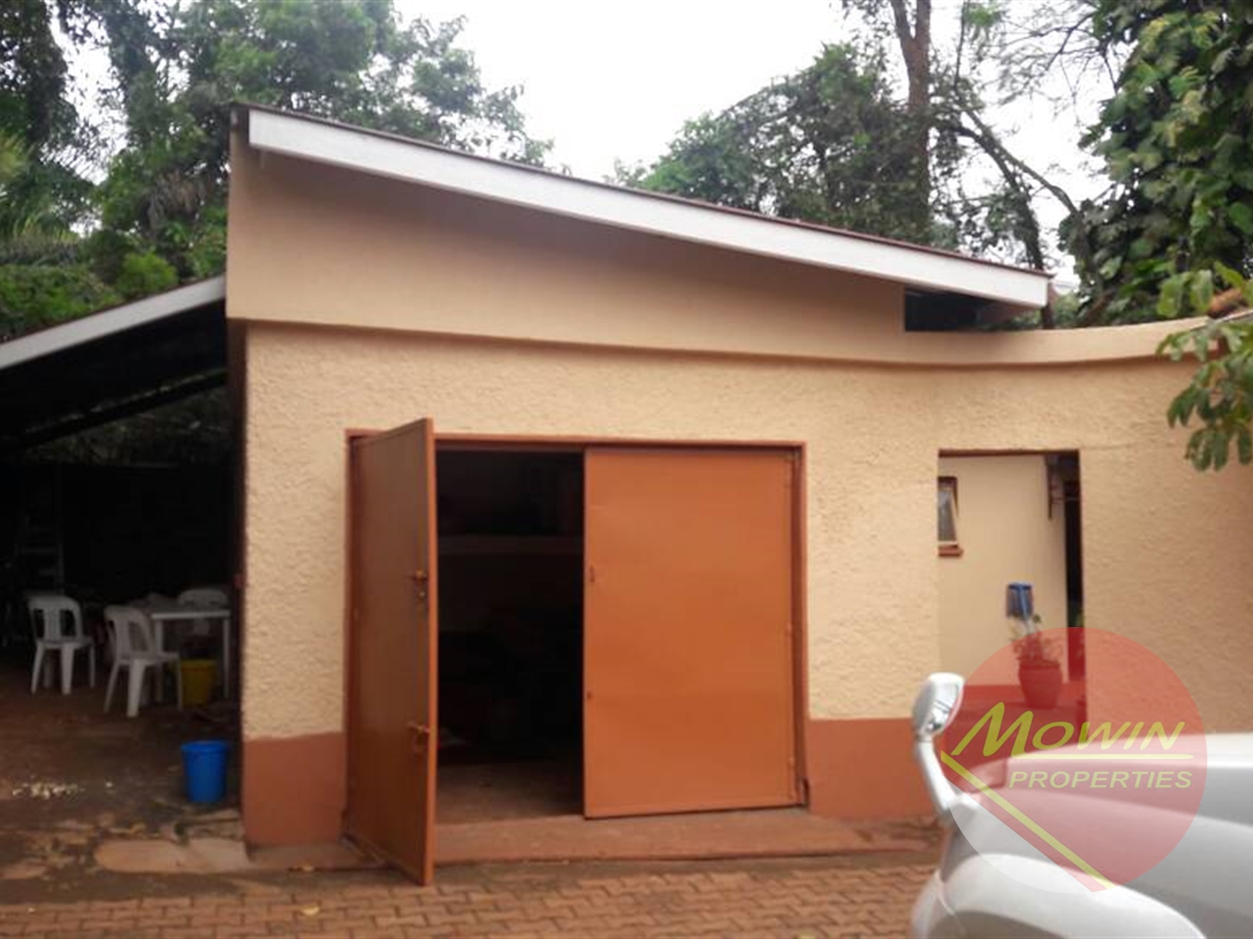 Bungalow for rent in Kololo Kampala