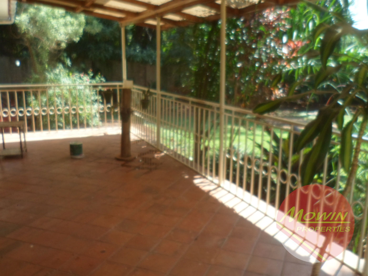 Bungalow for rent in Kololo Kampala