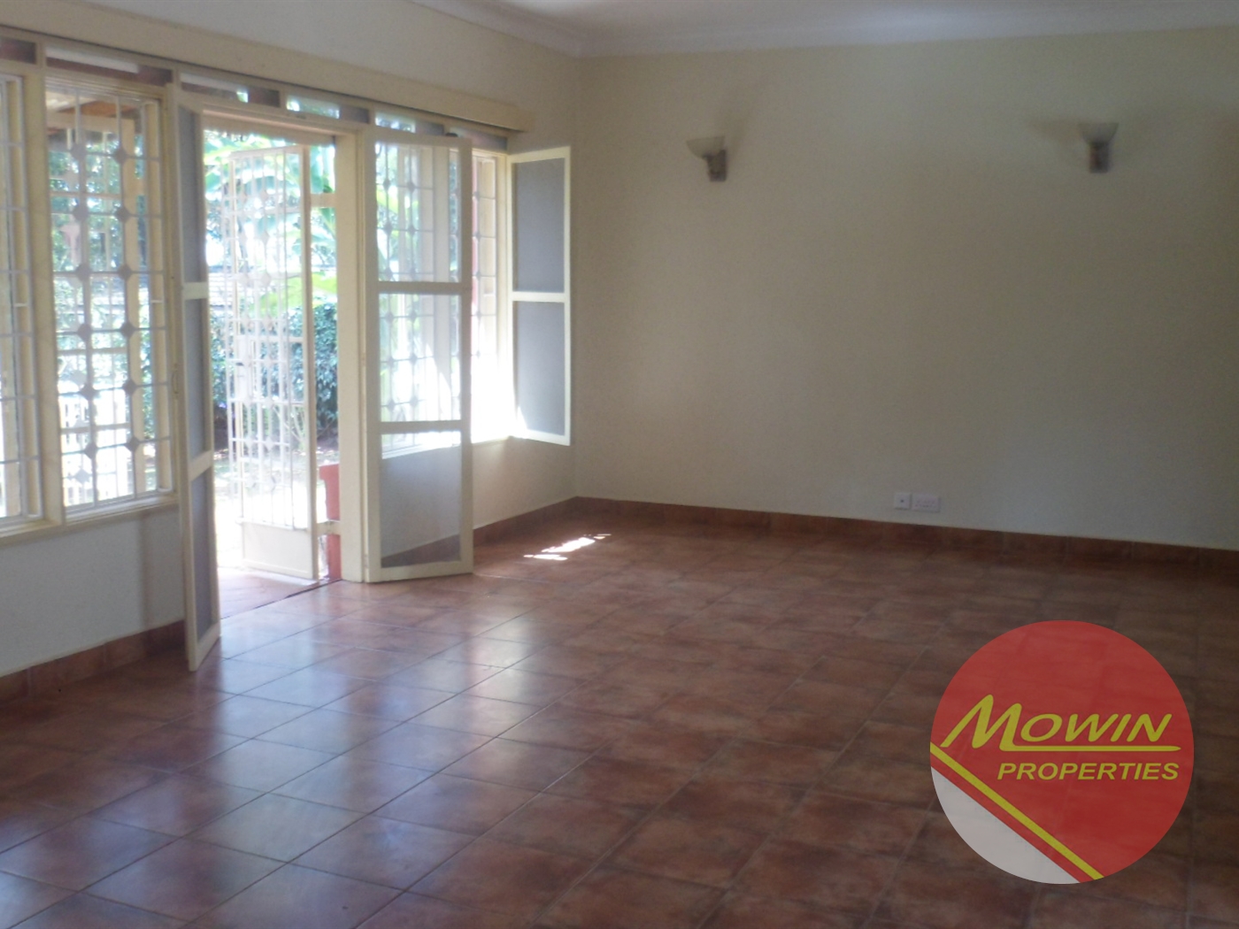 Bungalow for rent in Kololo Kampala