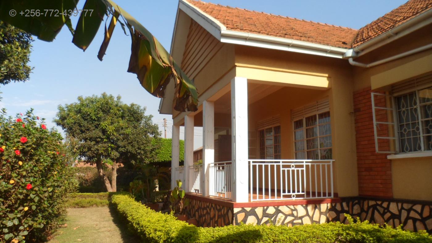 Bungalow for sale in Rubaga Kampala