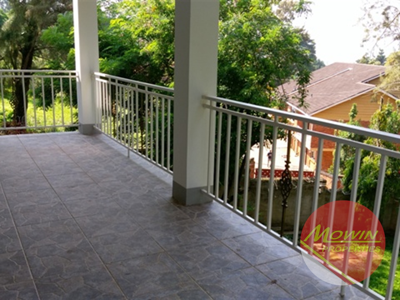 Villa for rent in Muyenga Kampala