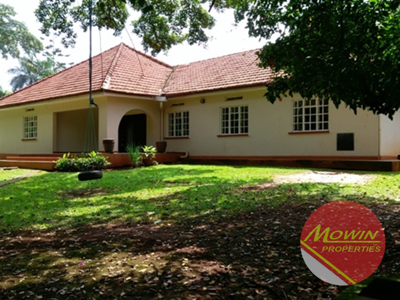 Bungalow for rent in Kololo Kampala