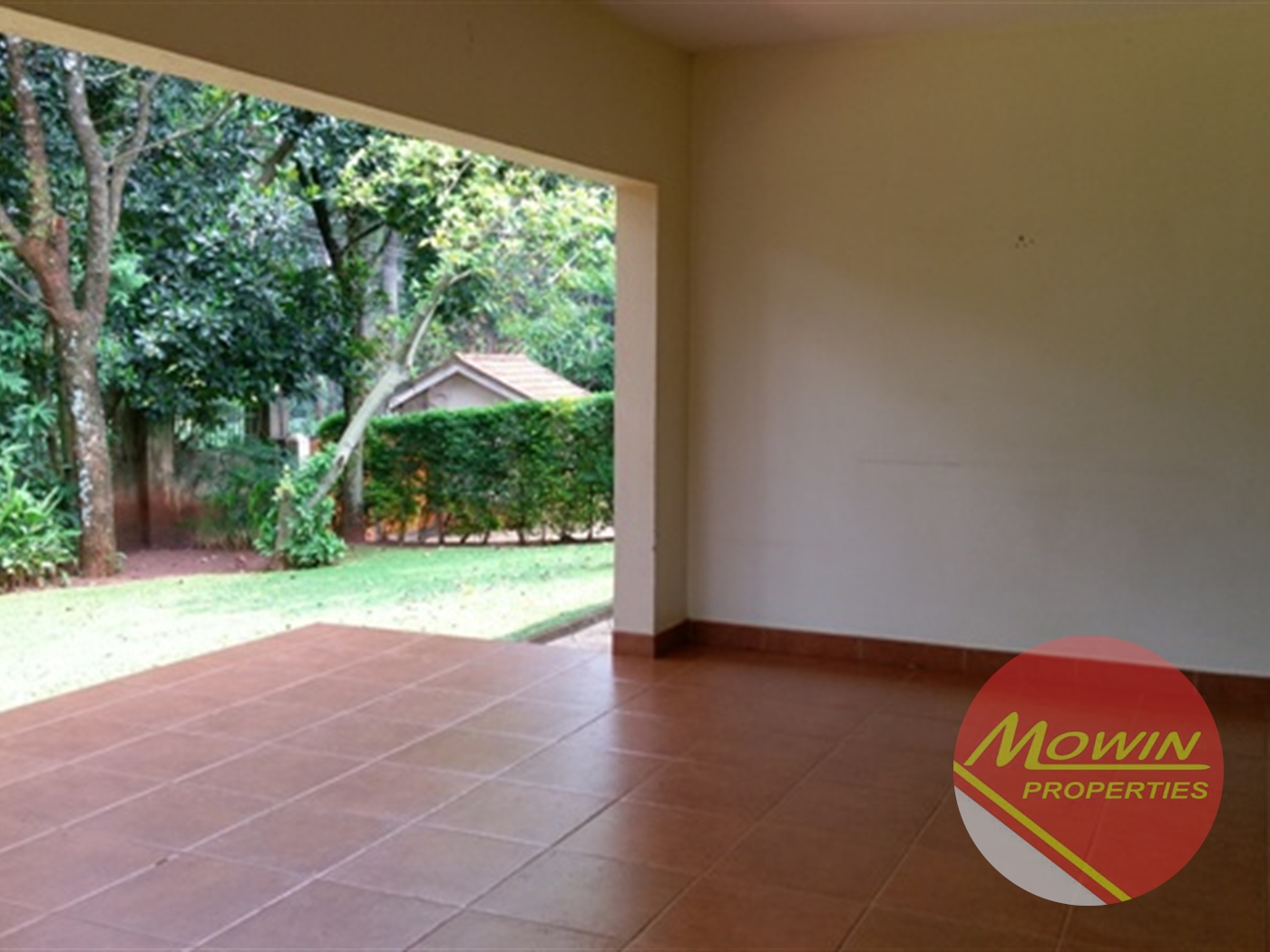 Bungalow for rent in Kololo Kampala