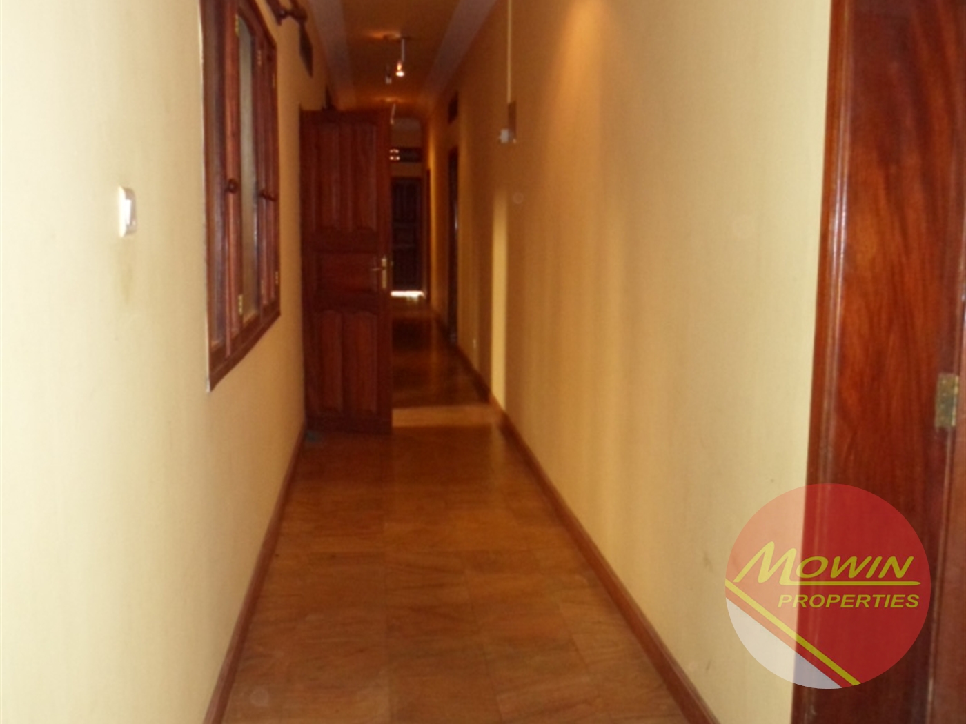 Bungalow for rent in Bugoloobi Kampala