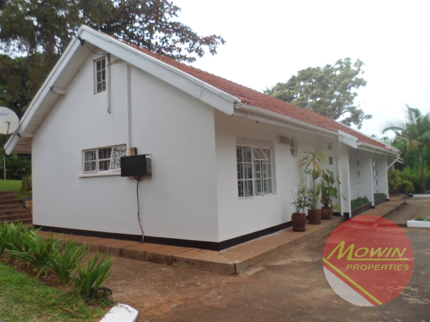 Bungalow for rent in Kololo Kampala