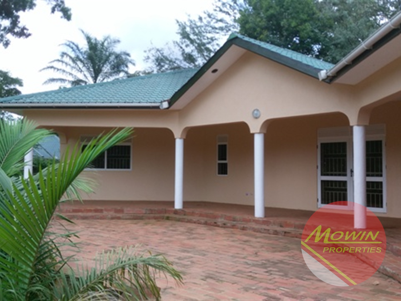 Storeyed house for rent in Kisugu Kampala