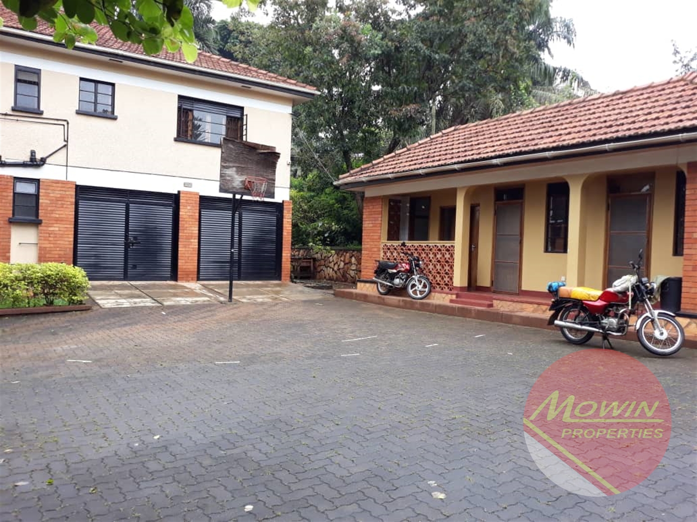 Villa for rent in Muyenga Kampala