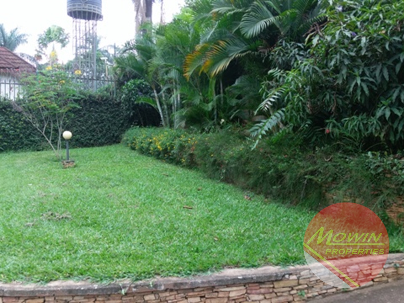 Bungalow for rent in Kololo Kampala