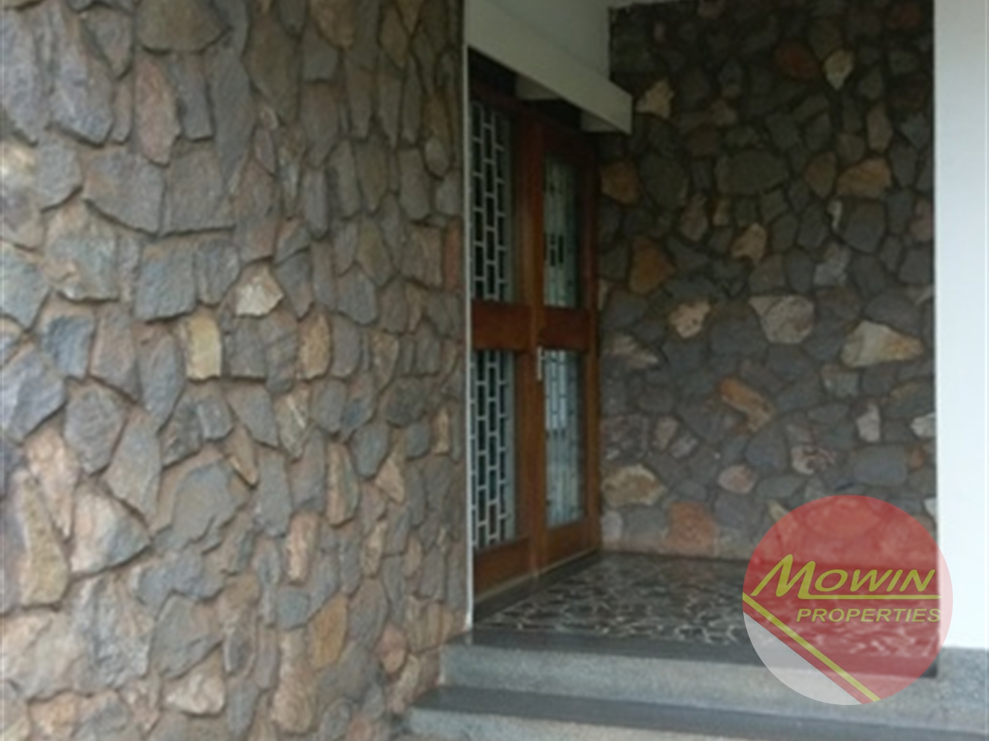 Storeyed house for rent in Kololo Kampala