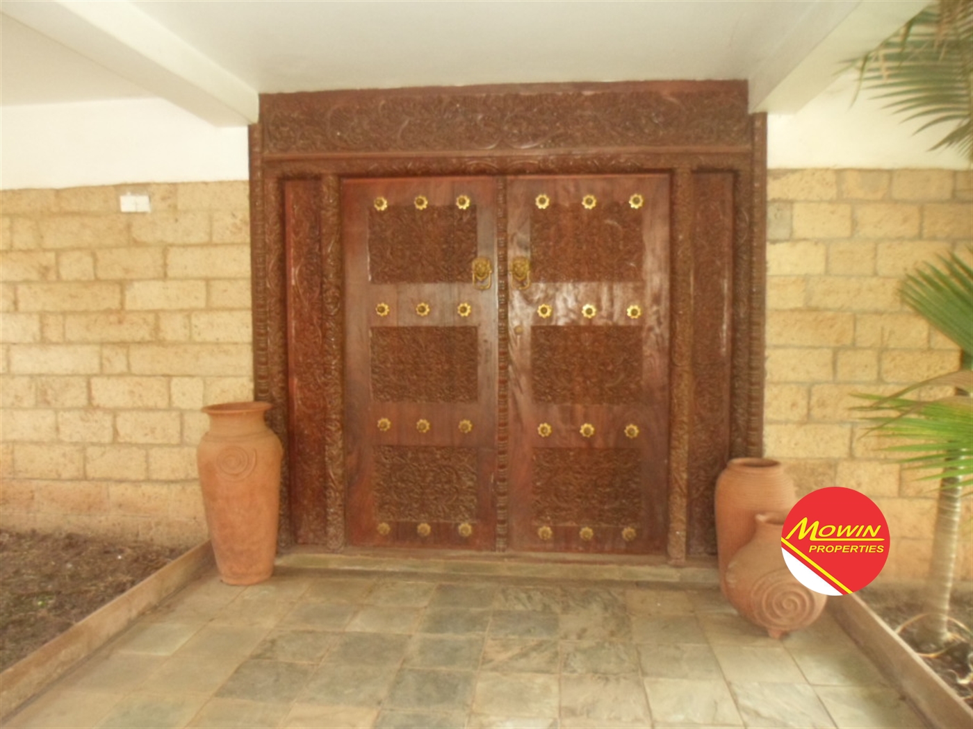 Storeyed house for rent in Muyenga Kampala