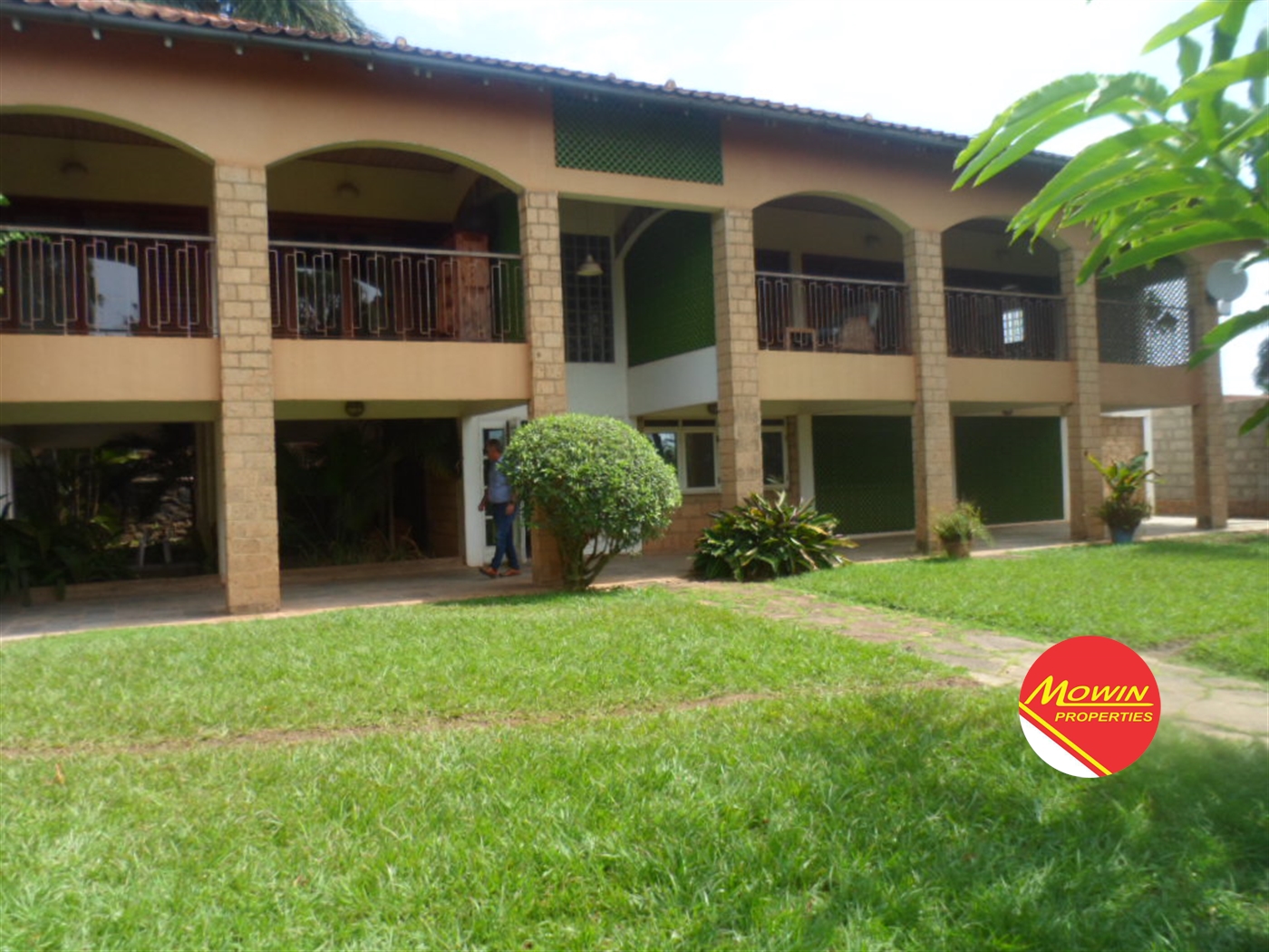 Storeyed house for rent in Muyenga Kampala