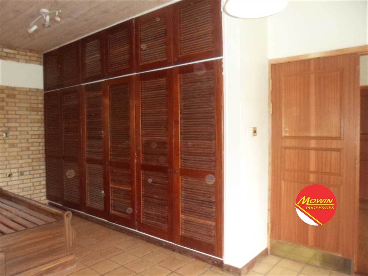 Storeyed house for rent in Muyenga Kampala