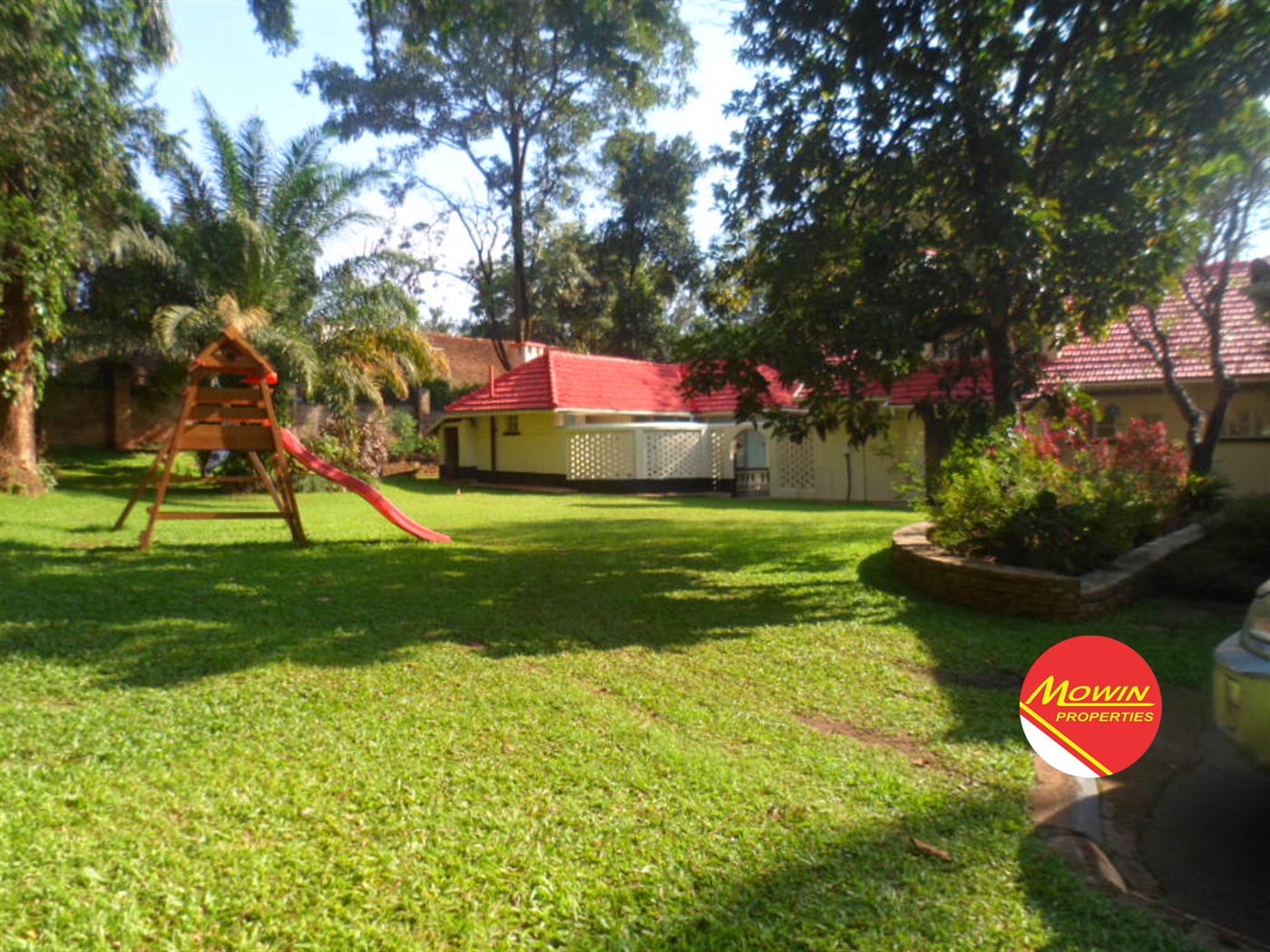 Bungalow for rent in Kololo Kampala