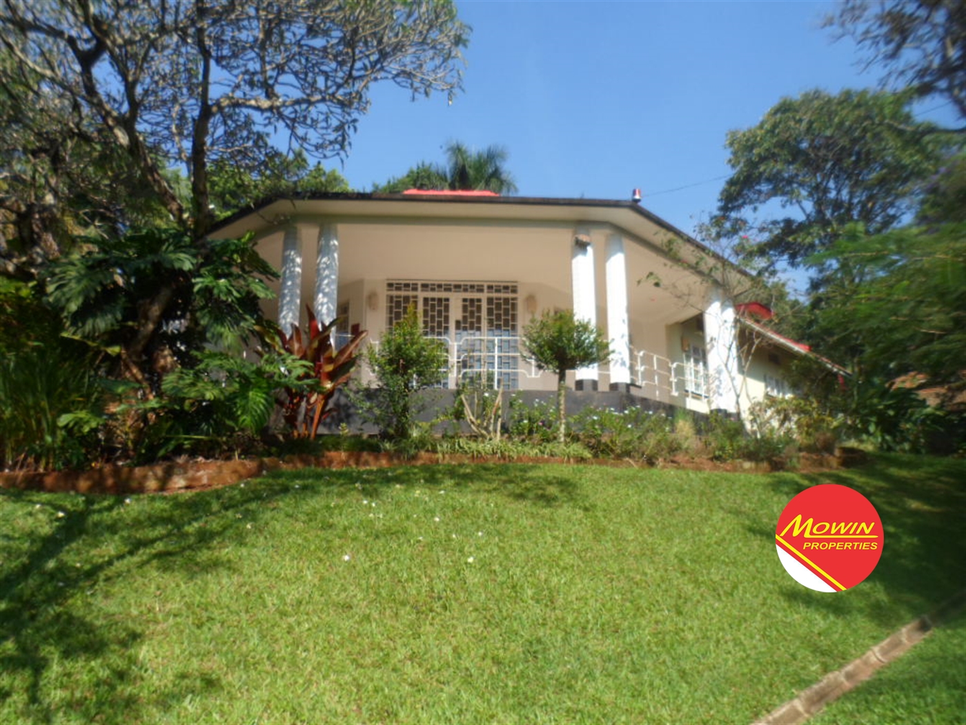 Bungalow for rent in Kololo Kampala