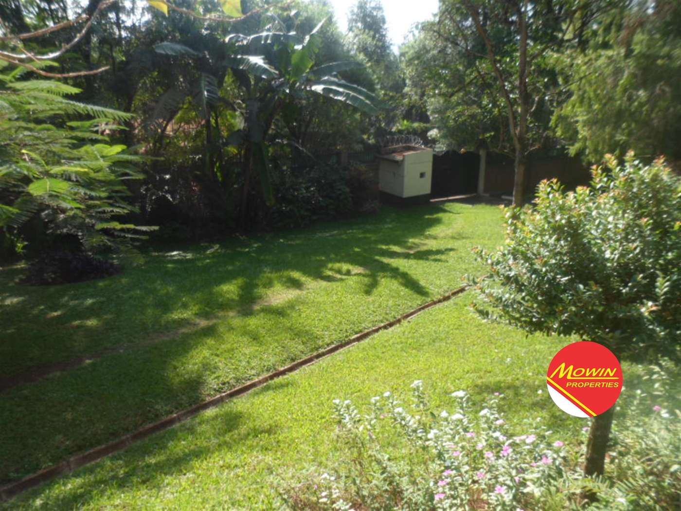 Bungalow for rent in Kololo Kampala