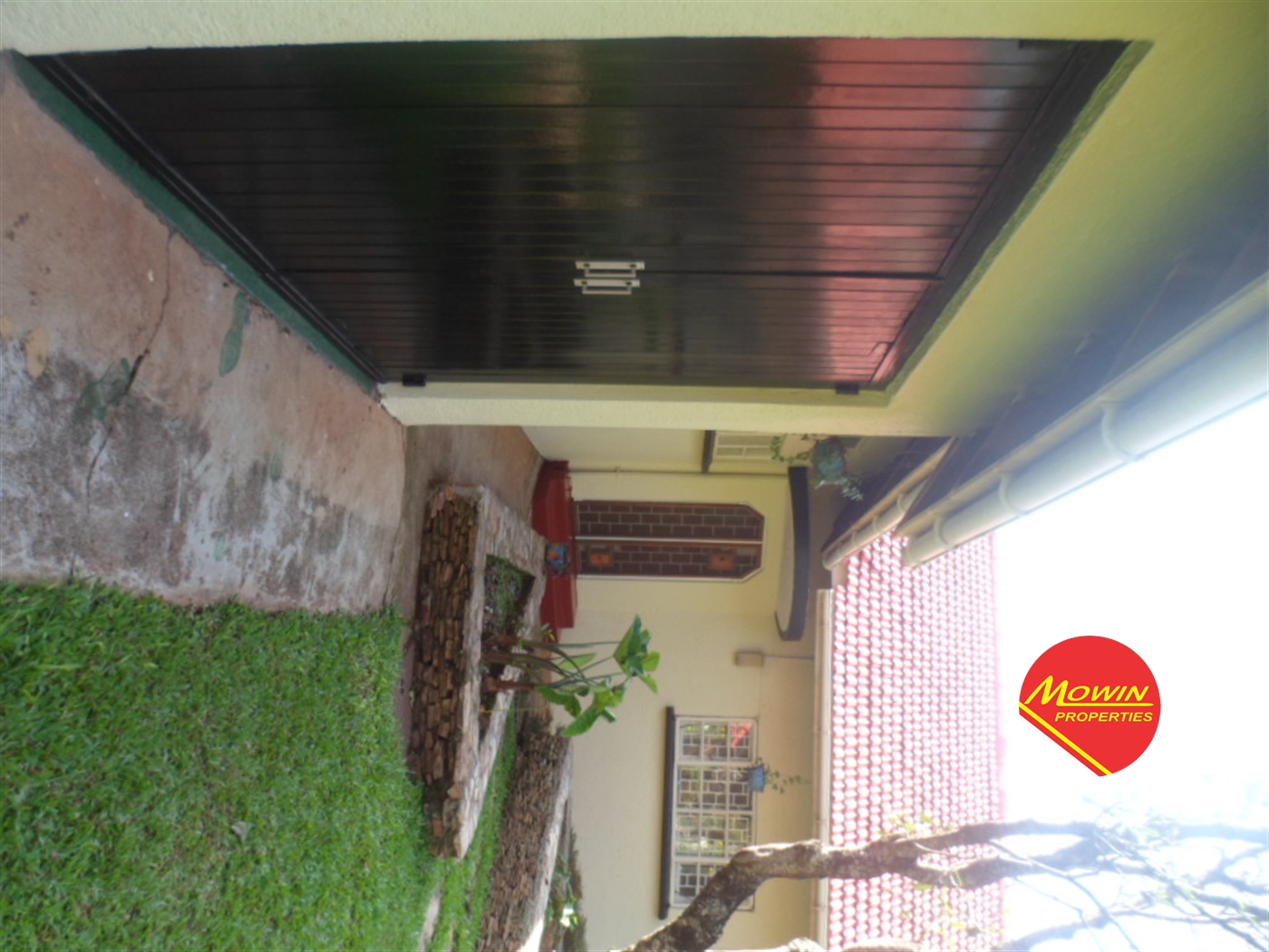 Bungalow for rent in Kololo Kampala