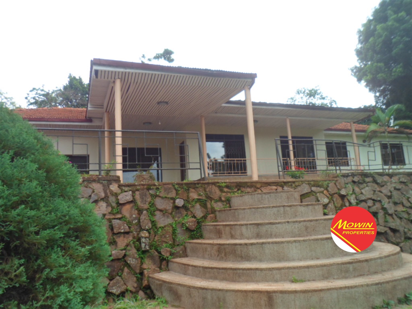 Bungalow for rent in Kololo Kampala