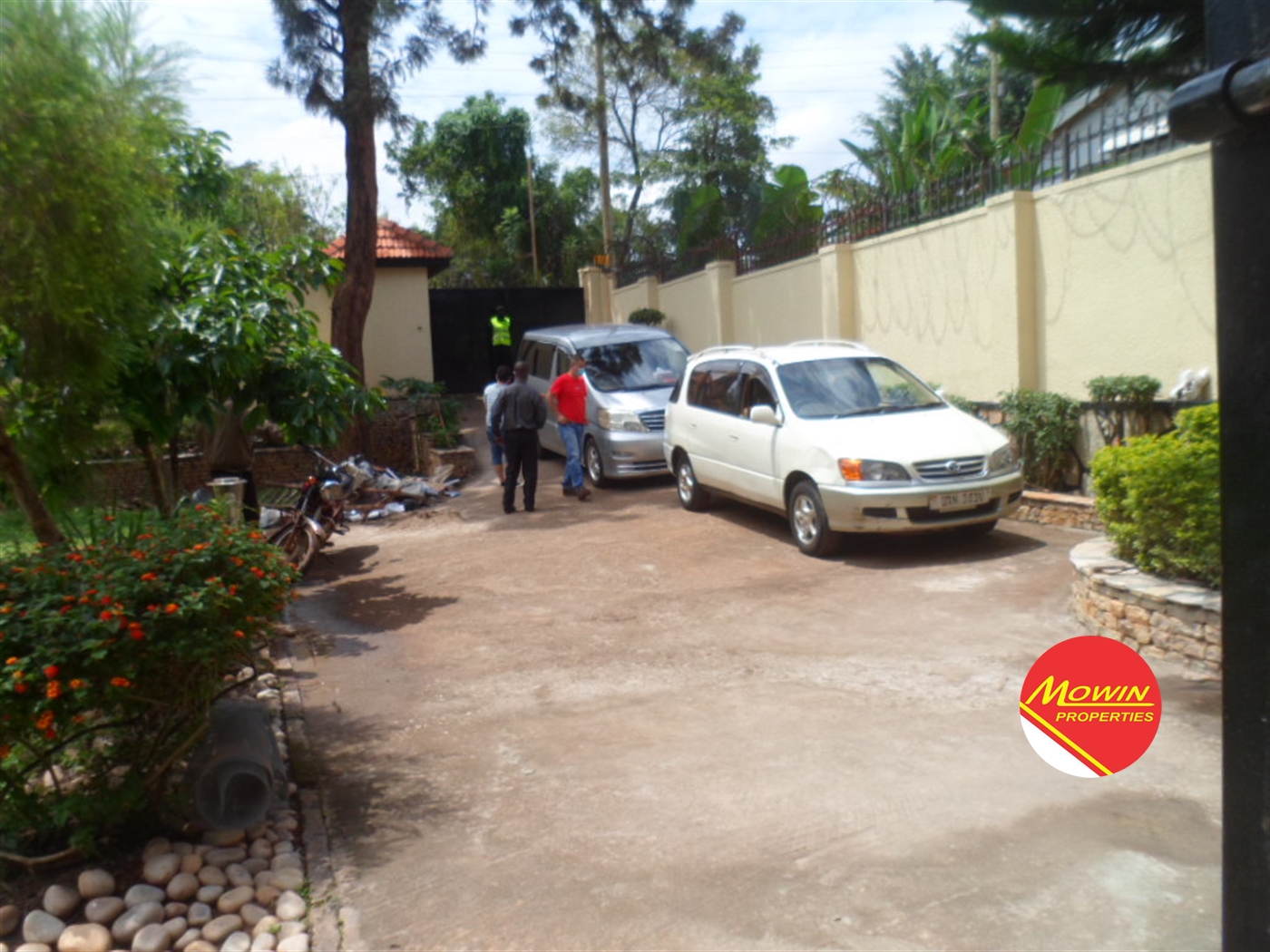 Storeyed house for rent in Kololo Kampala