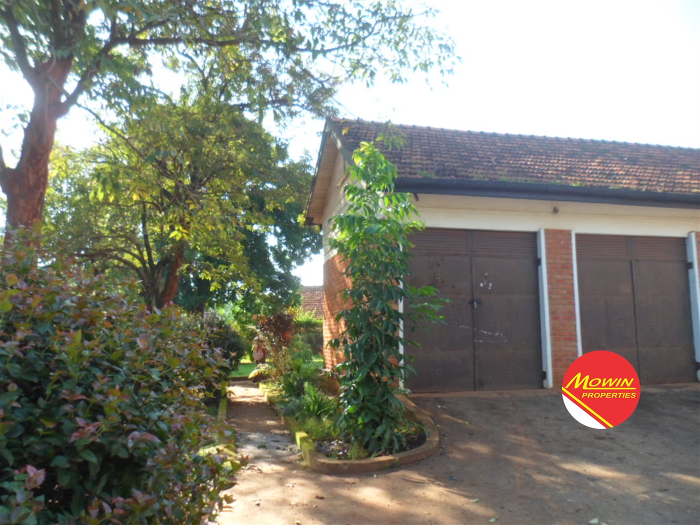 Bungalow for sale in Muyenga Kampala