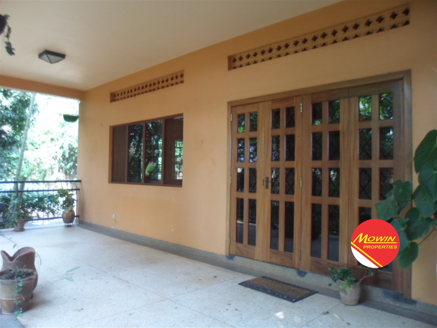 Storeyed house for rent in Kansanga Kampala