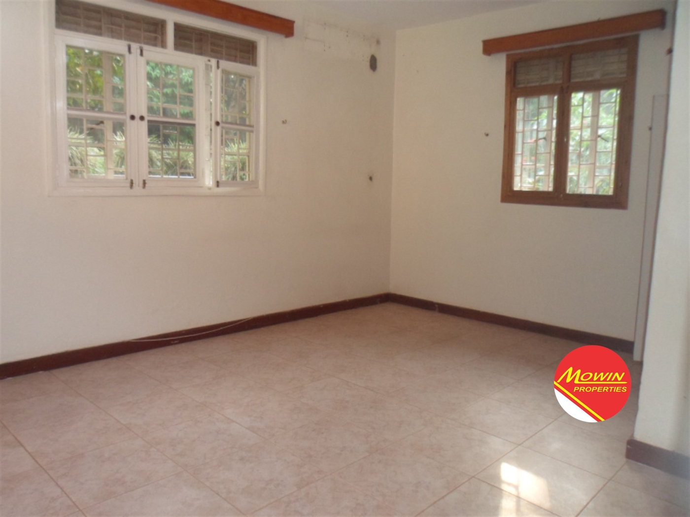 Bungalow for rent in Kololo Kampala