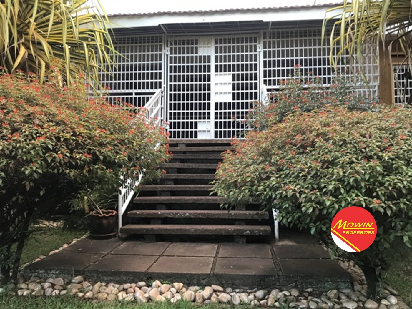 Bungalow for rent in Kisugu Kampala