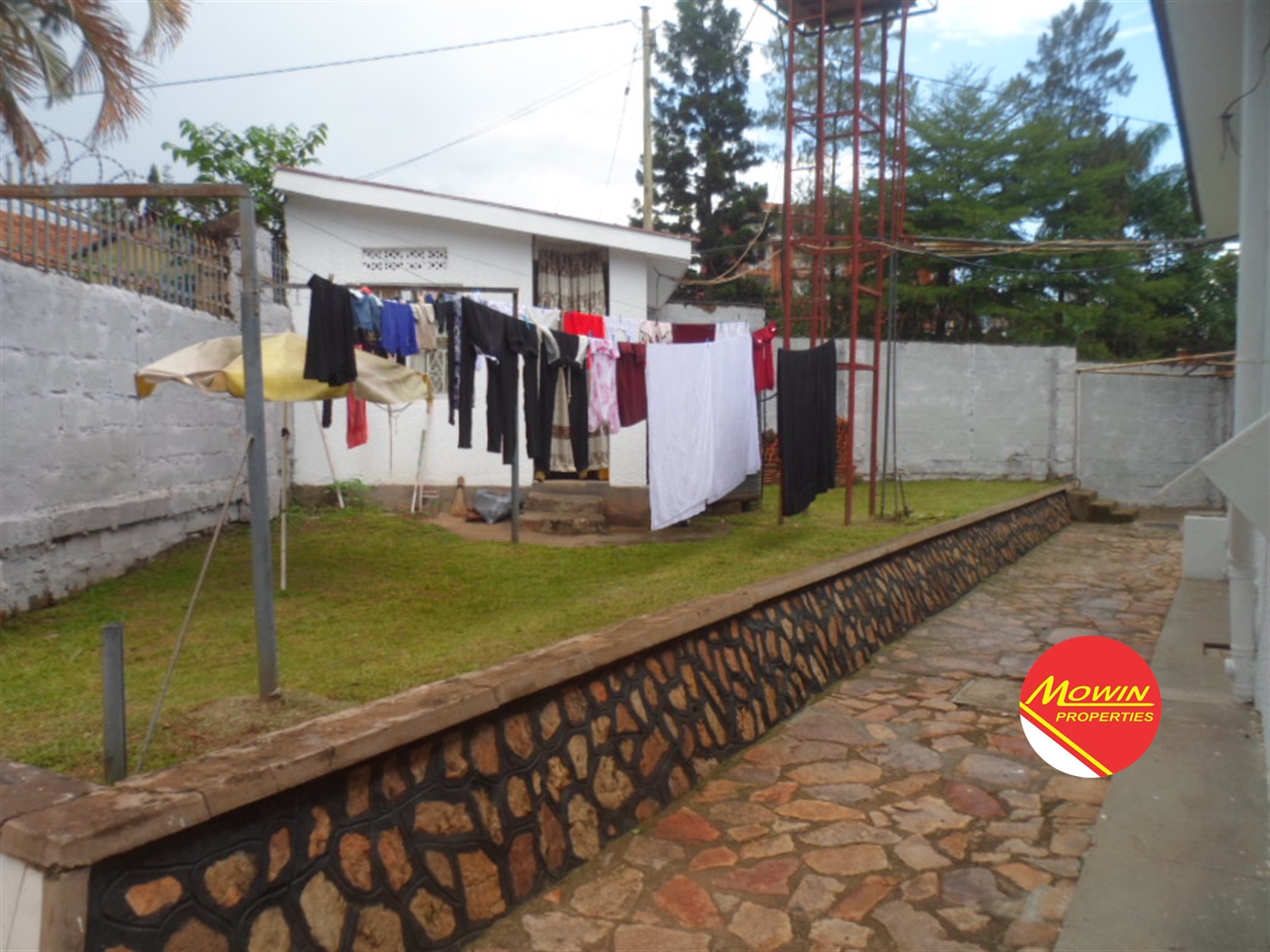 Bungalow for rent in Bukoto Kampala