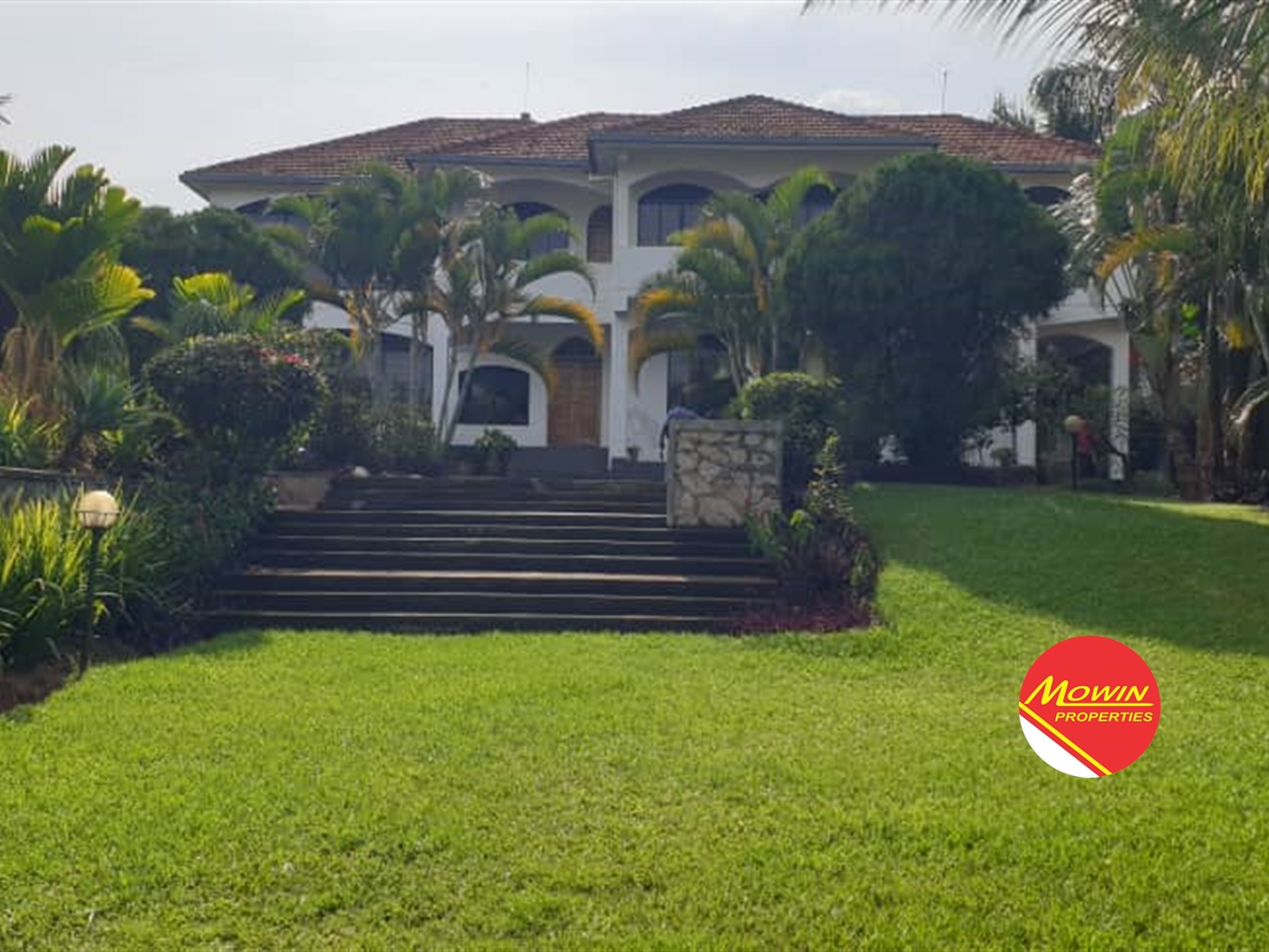 Mansion for rent in Munyonyo Kampala