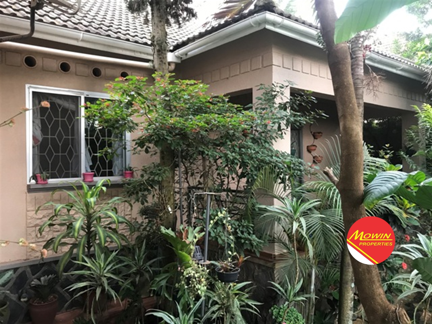 Bungalow for sale in Munyonyo Kampala