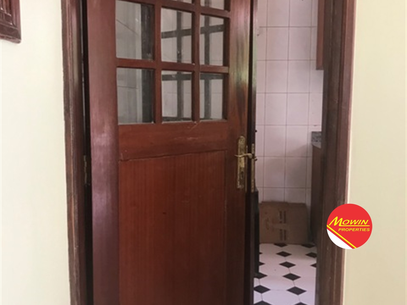 Bungalow for rent in Kololo Kampala