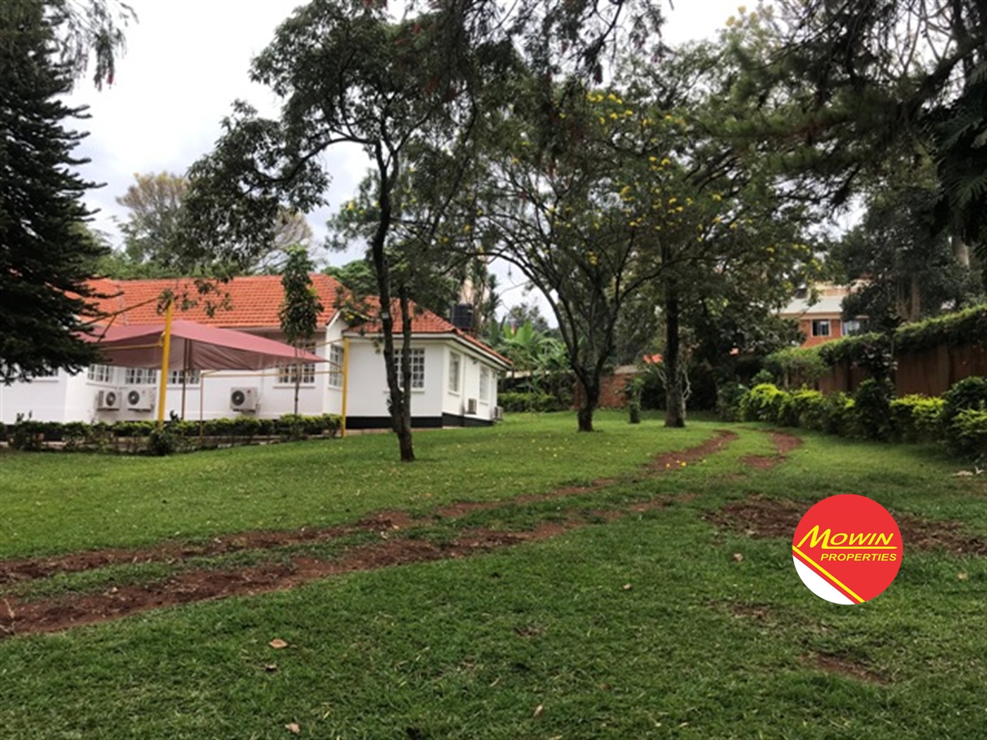 Bungalow for rent in Kololo Kampala