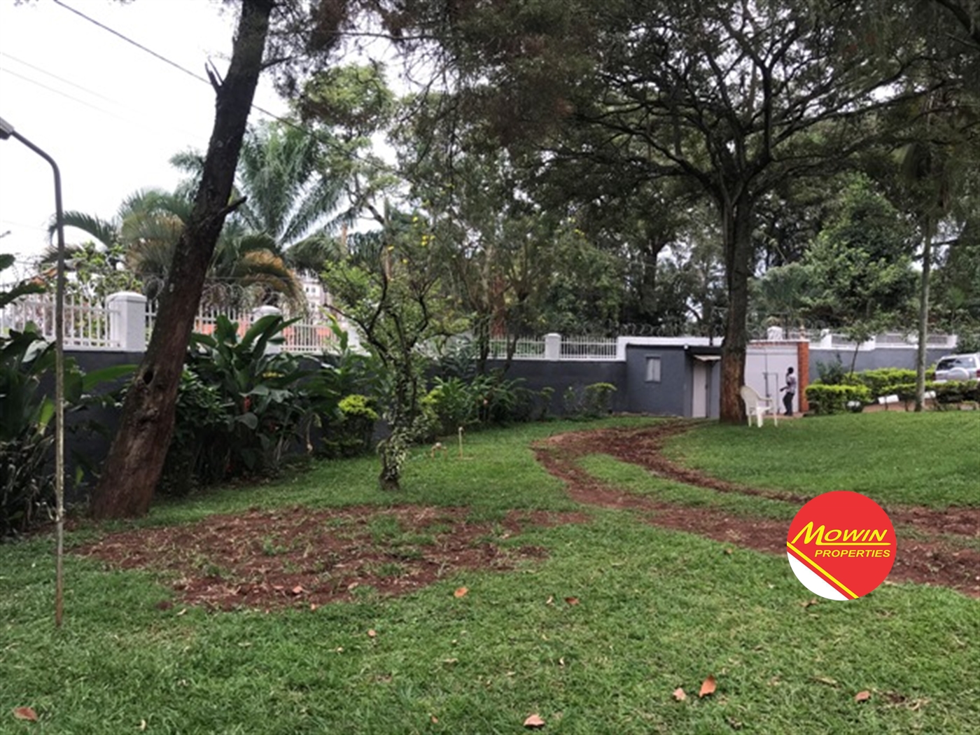 Bungalow for rent in Kololo Kampala