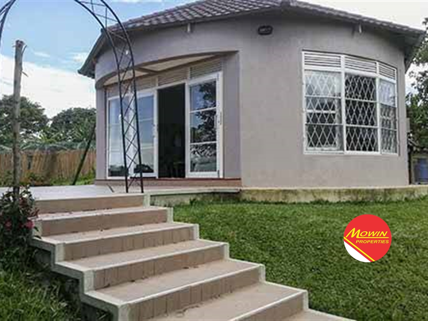 Storeyed house for sale in Busoke Mukono