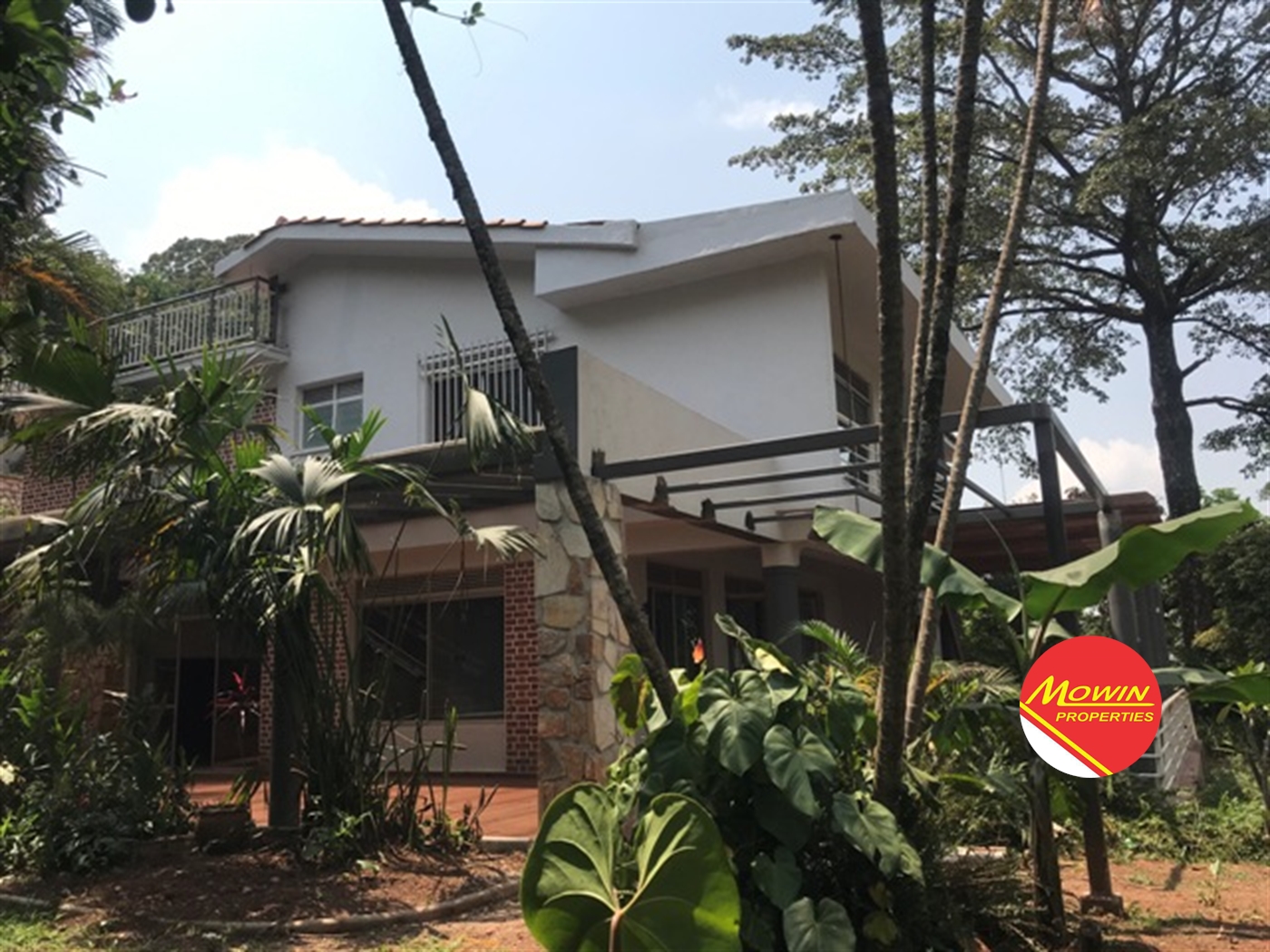 Storeyed house for rent in Mbuya Kampala