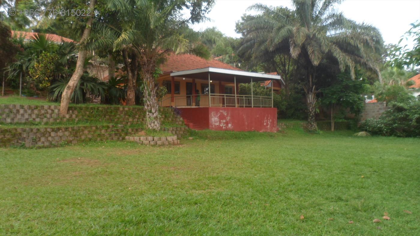 Bungalow for rent in Makindye Kampala