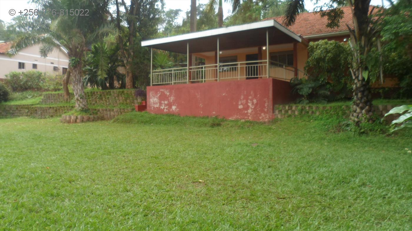 Bungalow for rent in Makindye Kampala