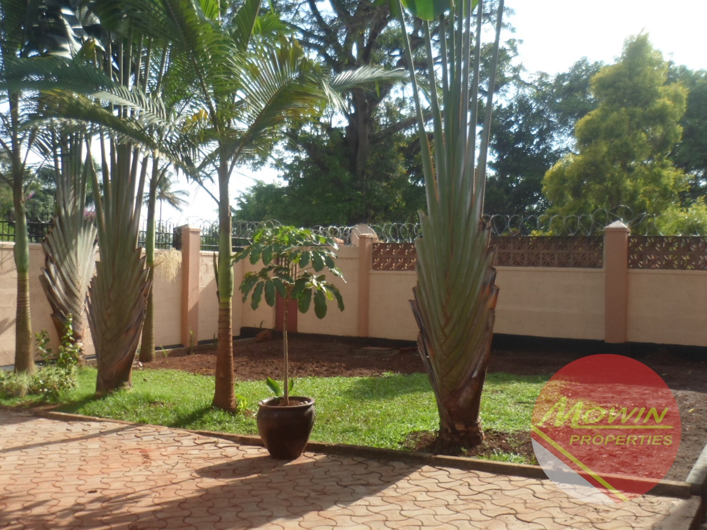 Villa for rent in Mbuya Kampala