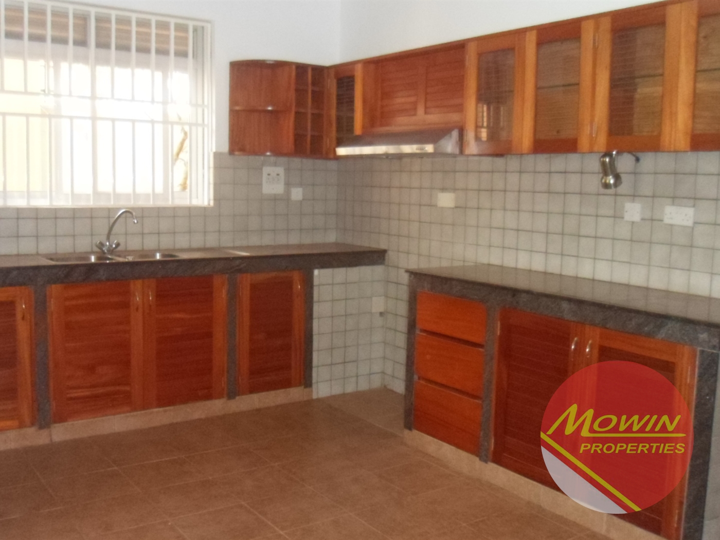 Villa for rent in Mbuya Kampala