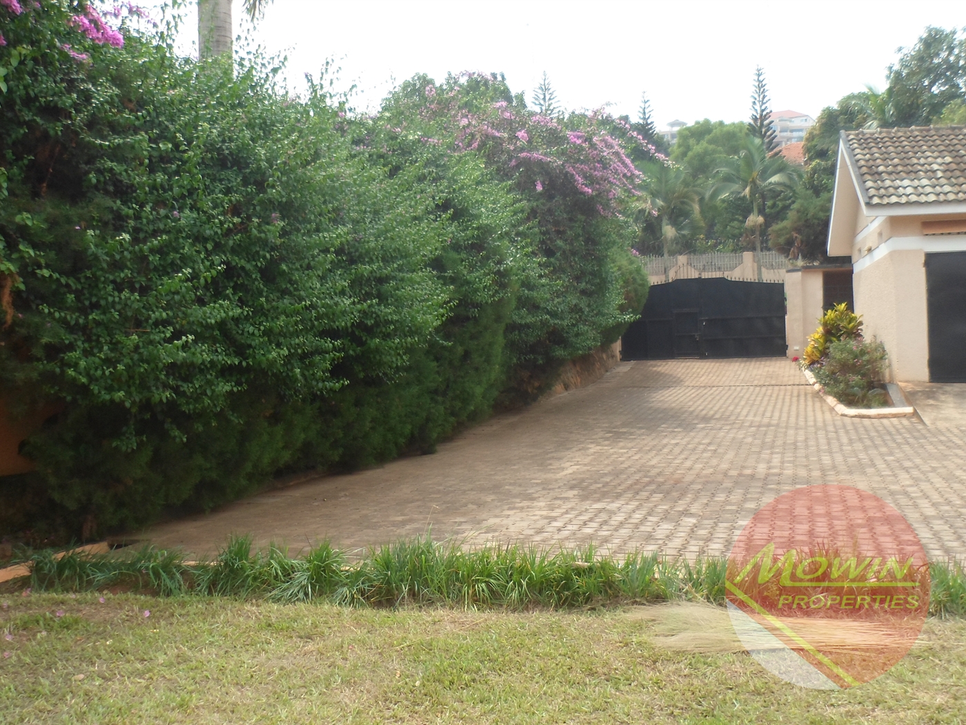 Bungalow for rent in Naguru Kampala