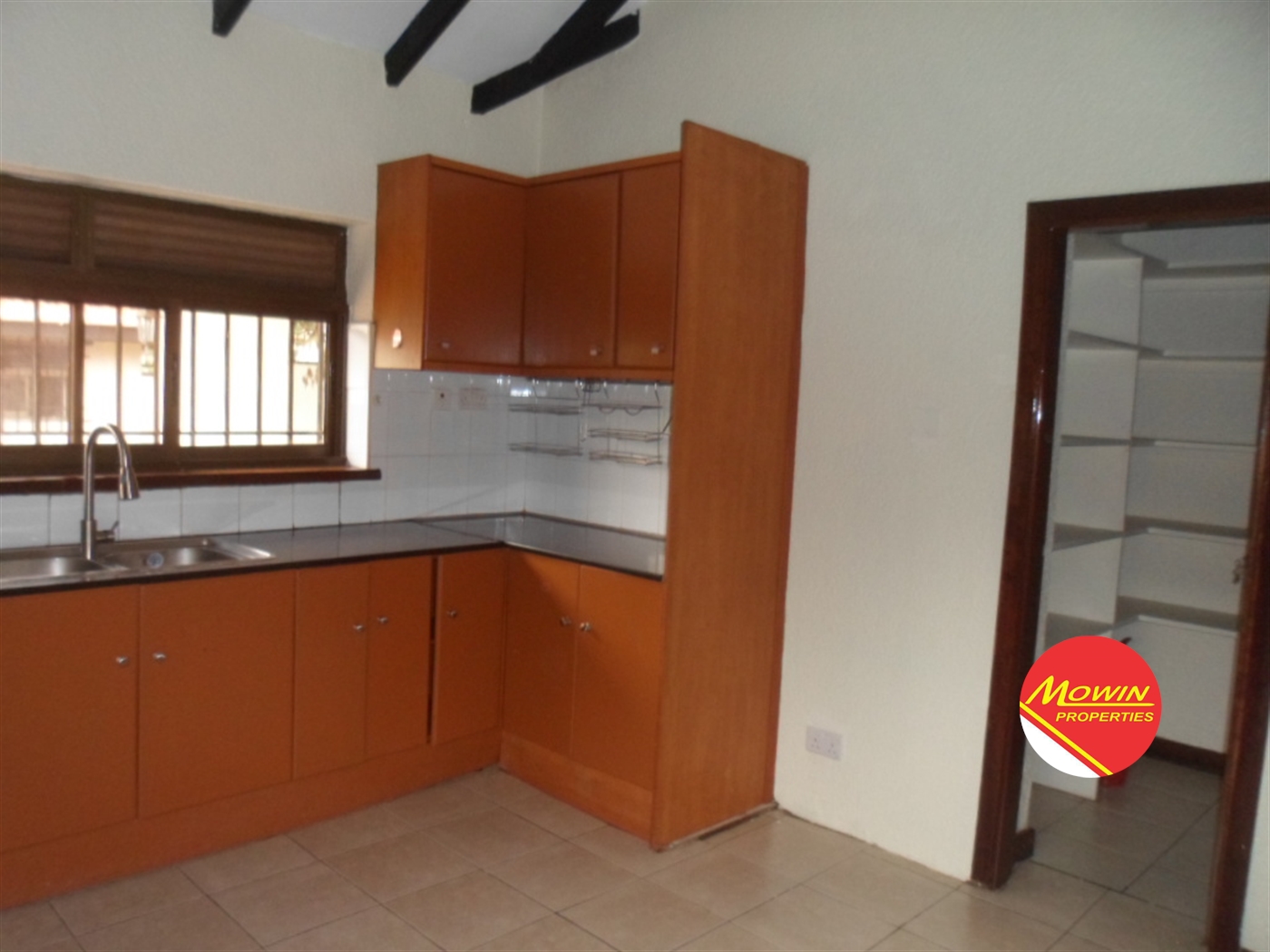 Bungalow for rent in Naguru Kampala