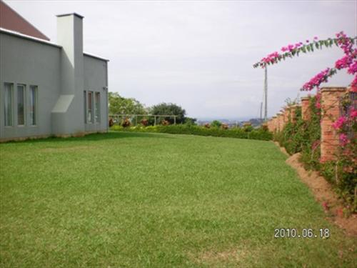 Villa for rent in Lubowa Wakiso